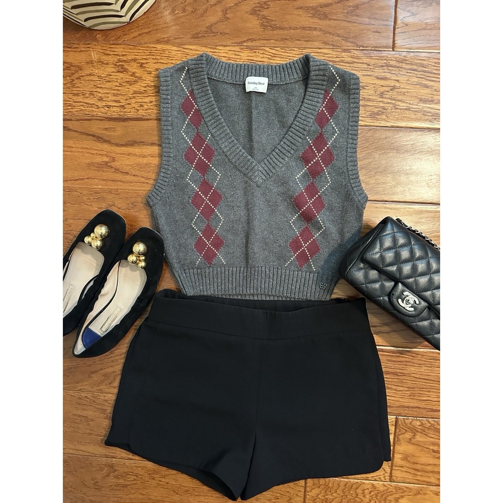 Aritzia Sunday Best Quinn Sweater Vest Womens XS Argyle V-Neck Knit Crop Top